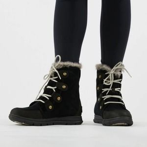 NWT Sorel Joan Explorer Black Fuzzy Waterproof Lace Up Boots Size 5